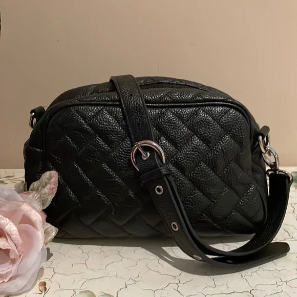 SANTA BARBARA Polo & Racquet Club Genuine Leather Quilted Crossbody Bag - Picture 1 of 6